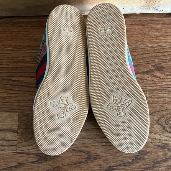 Sneakers - Picture 2 of 10